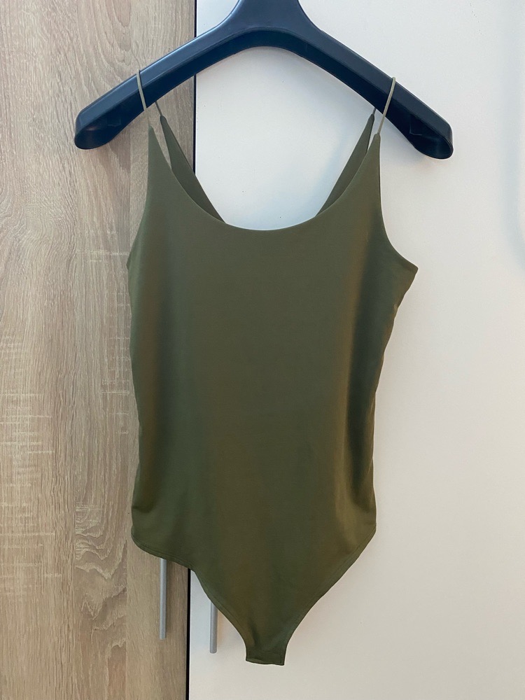 Pull  marque  amisu