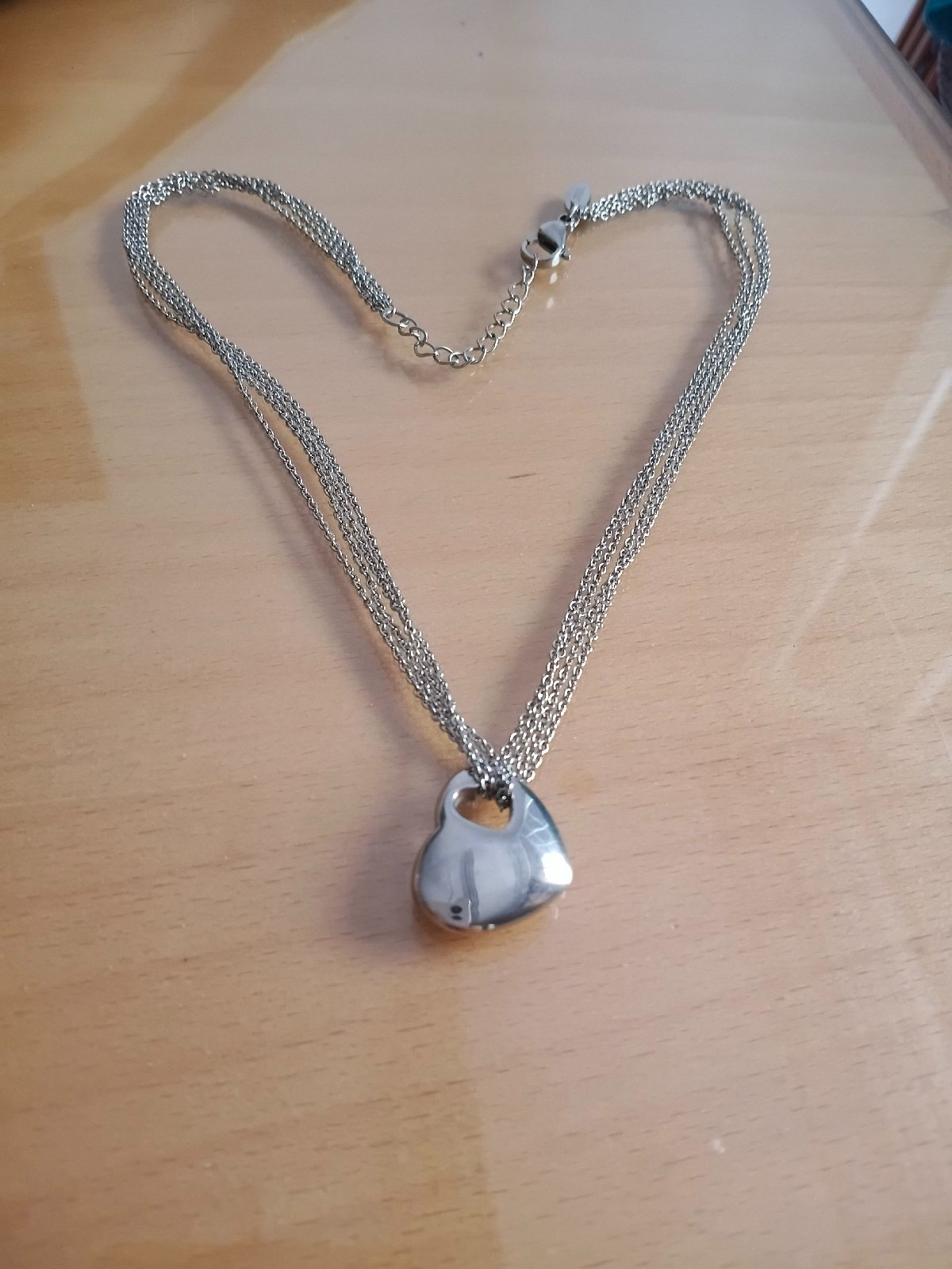 Collier de la marque Clyda en acier inoxydable