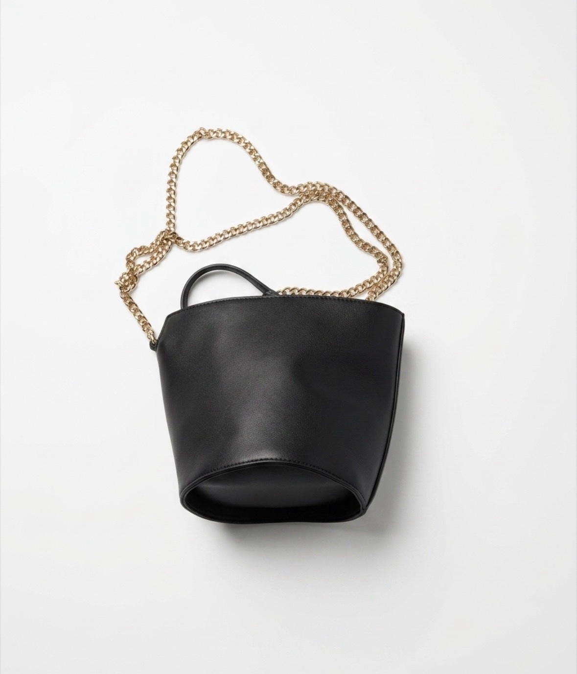 Petit sac noir élégant à chaîne dorée jamais porté 