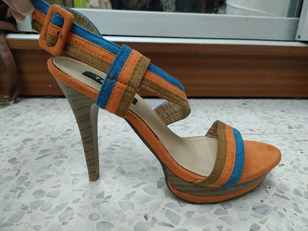 Sandales à talons 