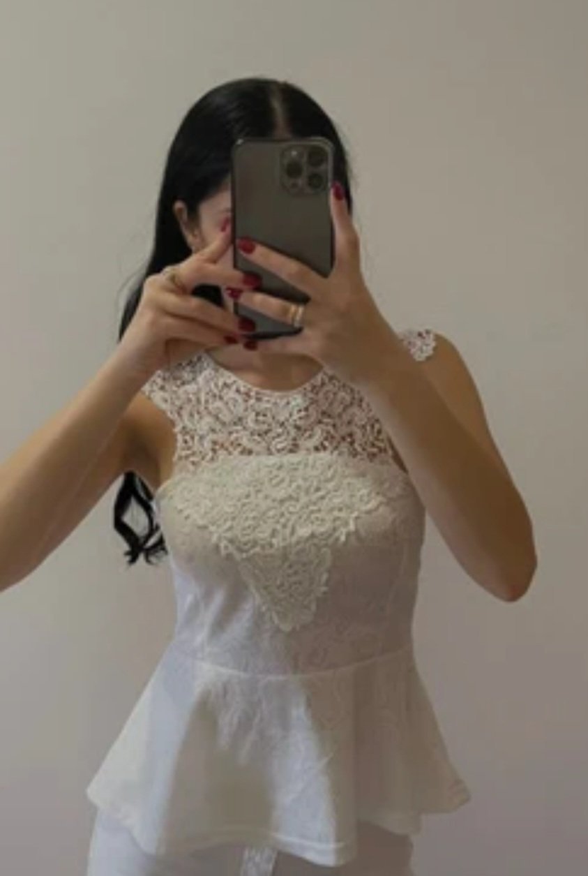 Top blanc dentelle peplum élegant🤍✨️