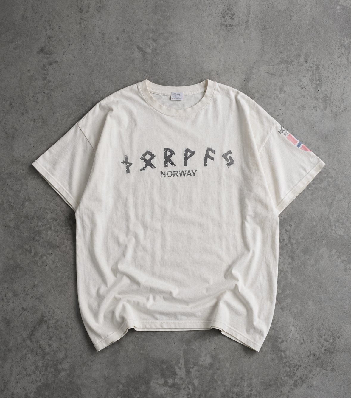 T-shirt Norway Original 🤍 Coupe décontractée – Taille M – Très bon état ✨