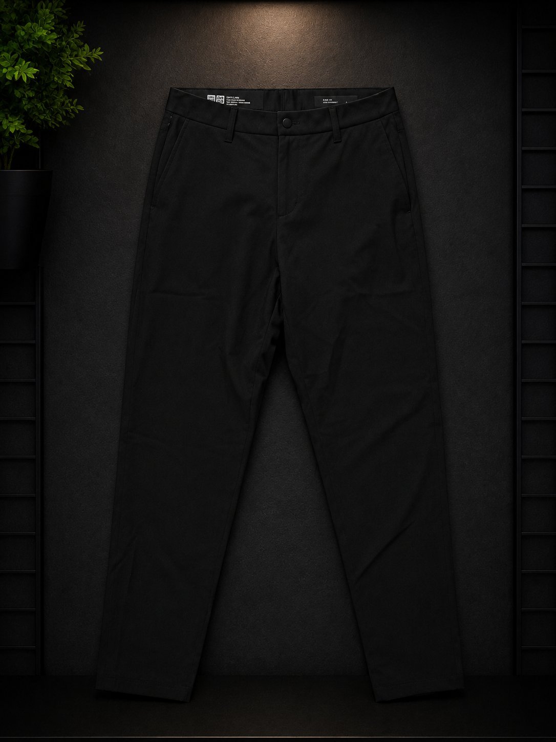 Pantalon Lefties noir, taille M / EU 31, technologie Clima 24H, coupe élégante et confortable, idéal pour un usage quotidien.