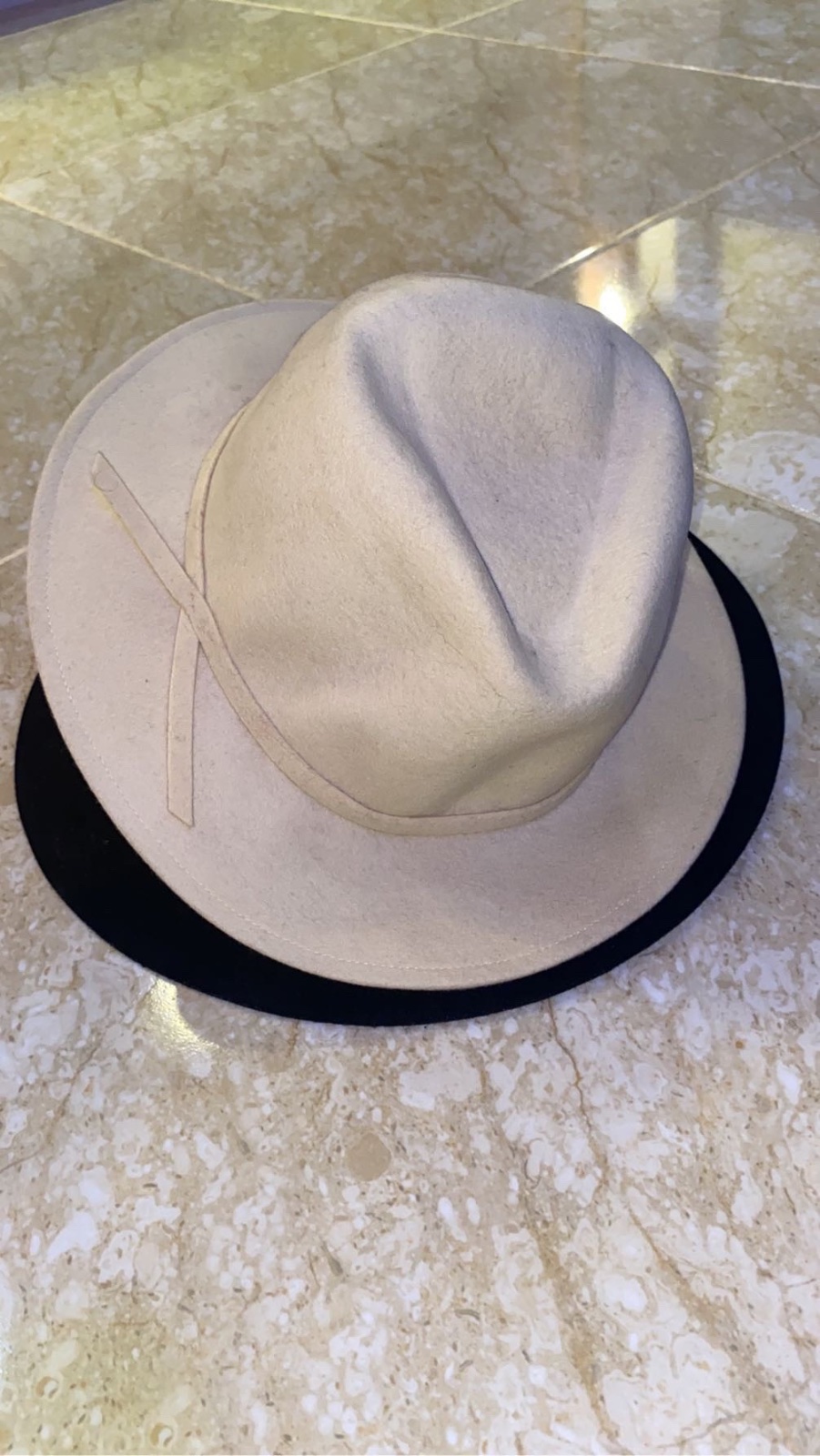 Chapeau