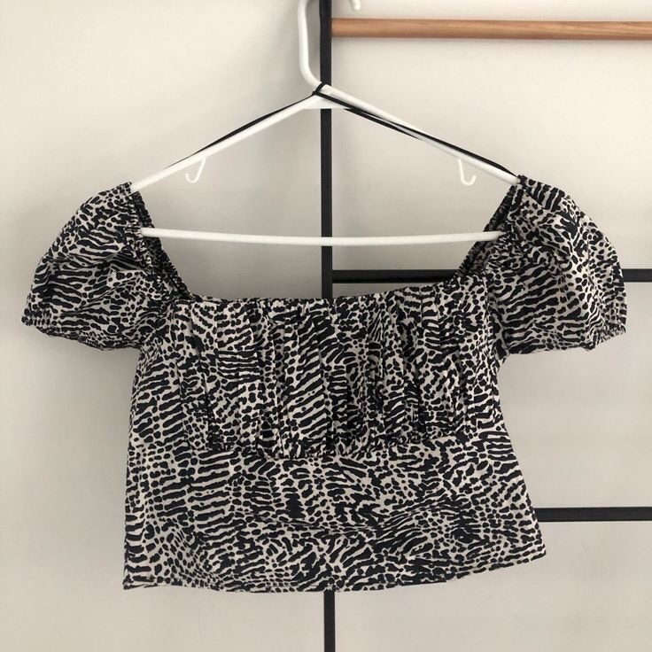 Stradivarius top