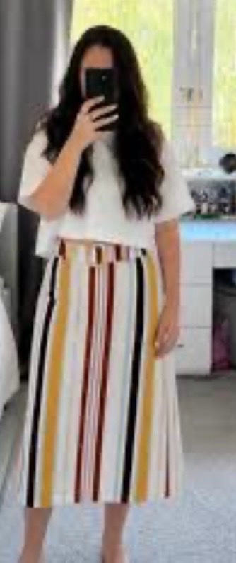 Jupe zara neuve T34