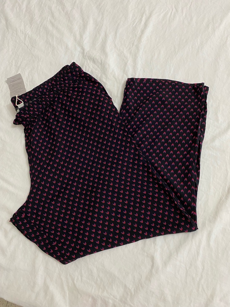 Pantlon large special garnde taille neuf taille 48/50