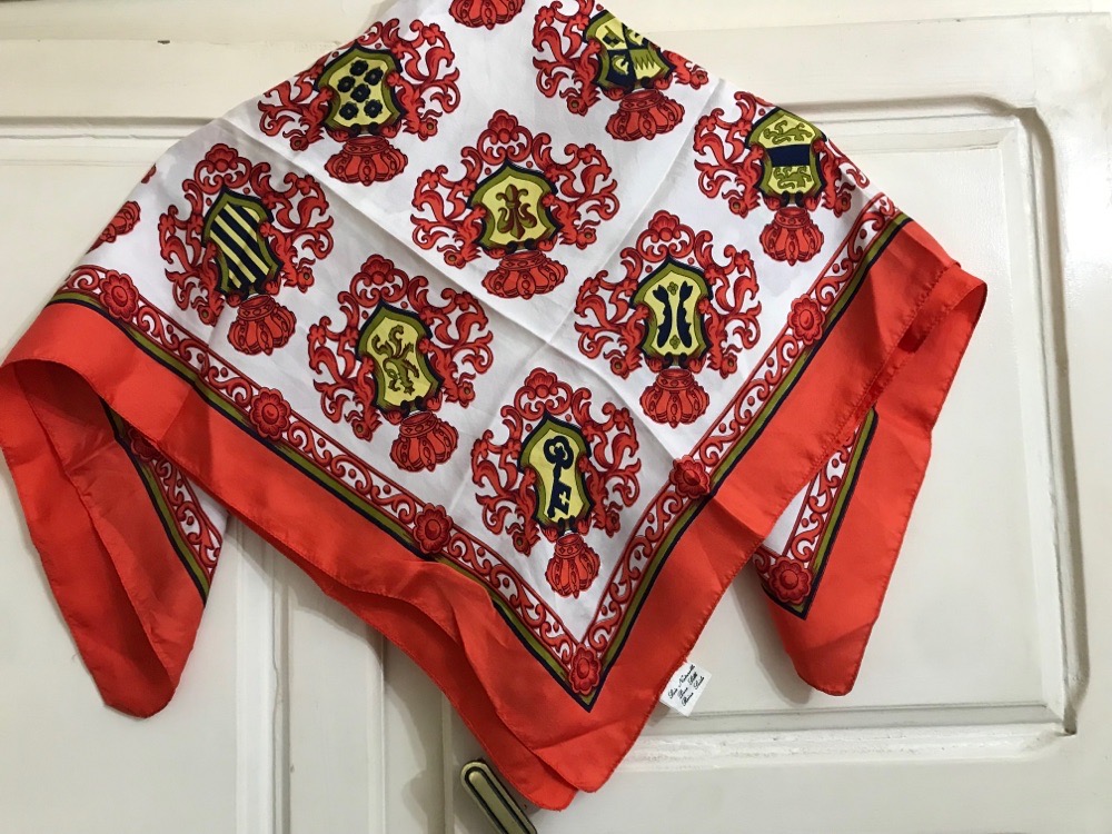Foulard 100% soie naturelle 