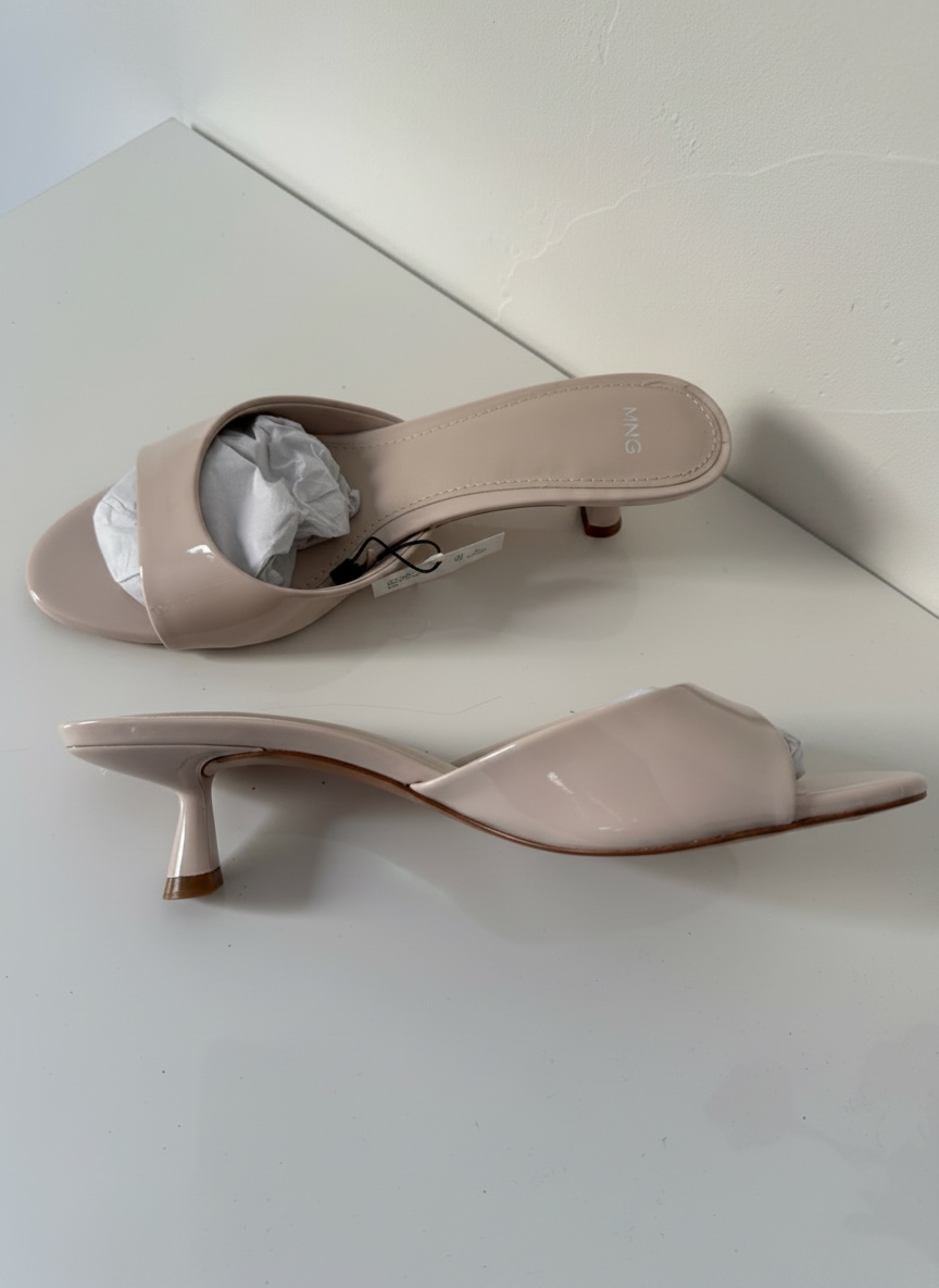 Escarpins Mango neuves beige nude verni – Pointure 37