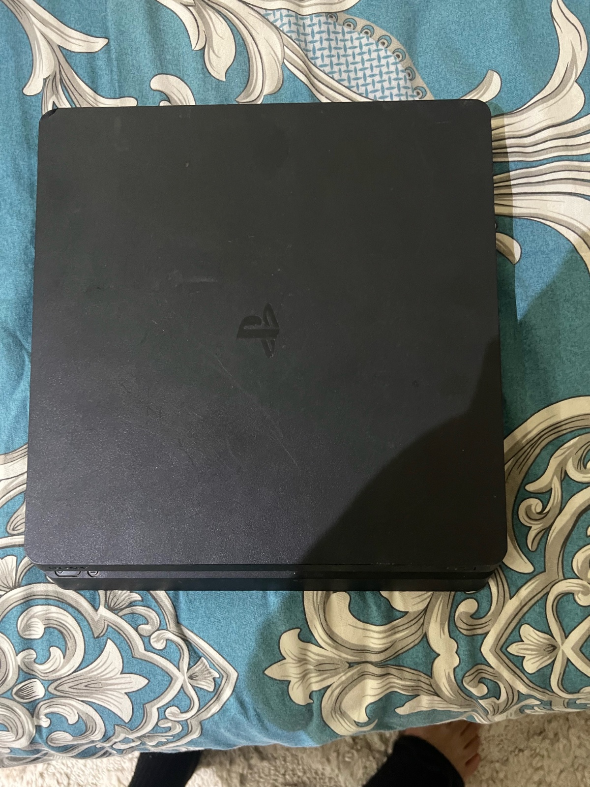‏playstation 4 slim 