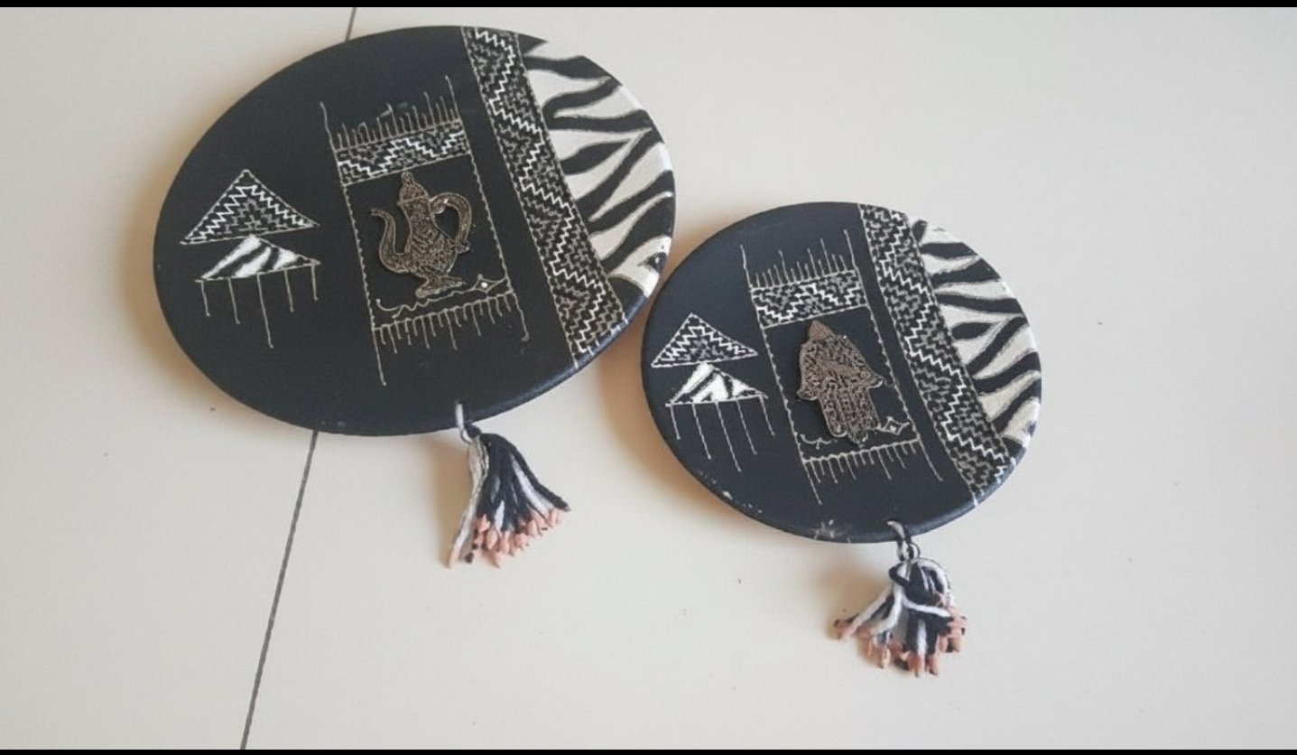 Lot cadres artisanals