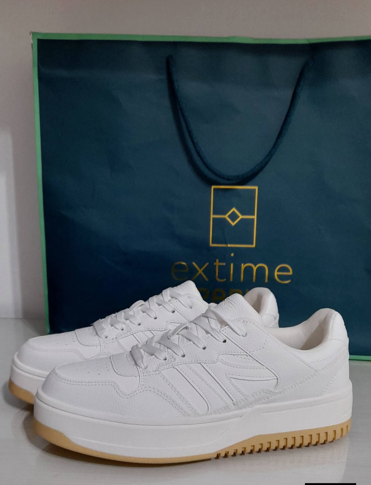 Baskets pull & bear p 36 
