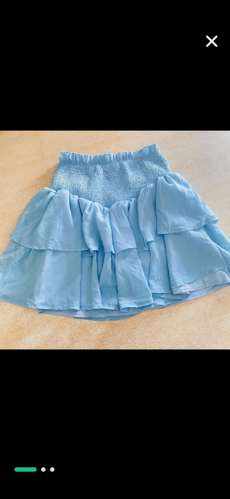 Jupe sheine mini neuf miuch ksiir barcha jamais porte