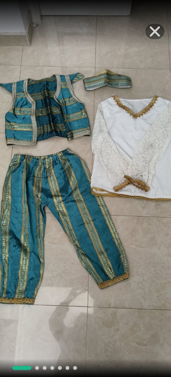 Tenue traditionnelle pour fillette