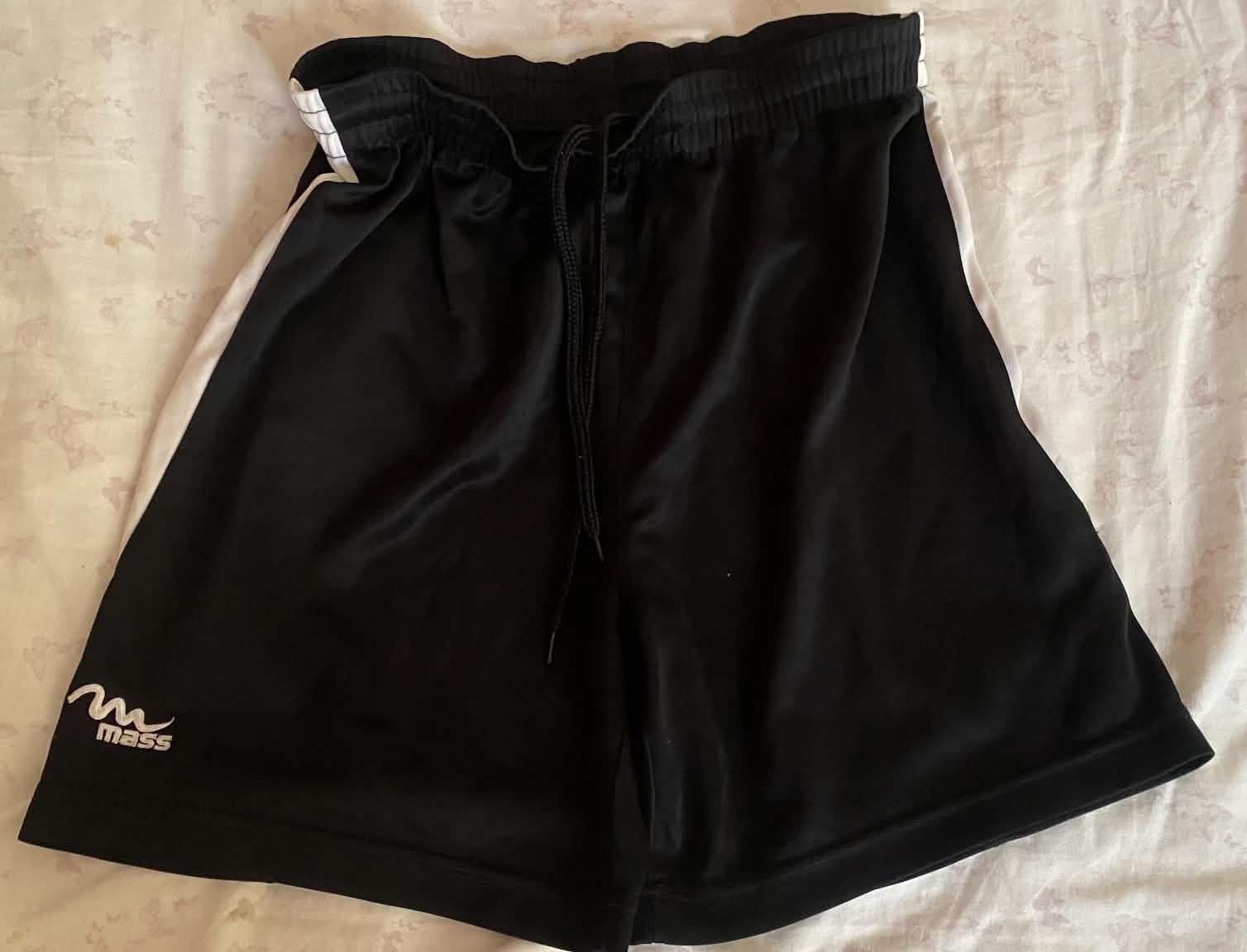 Short de sport Mass noir et blanc