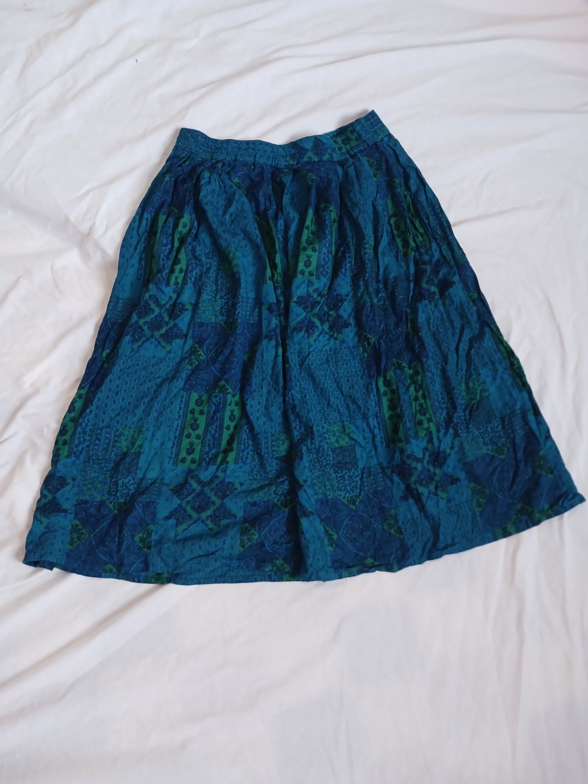 Jupe midi en viscose.  Taille 38/40. État parfait ❤️ 