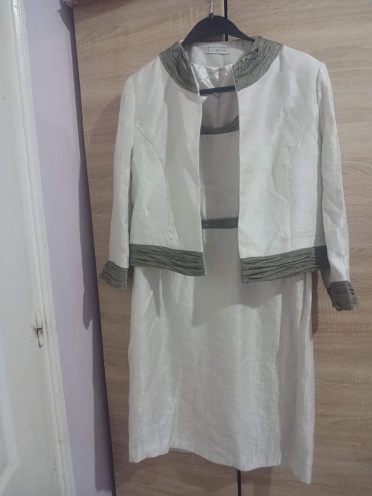 Gina Bacconi. Ensemble très classe.  Taille 42/XL