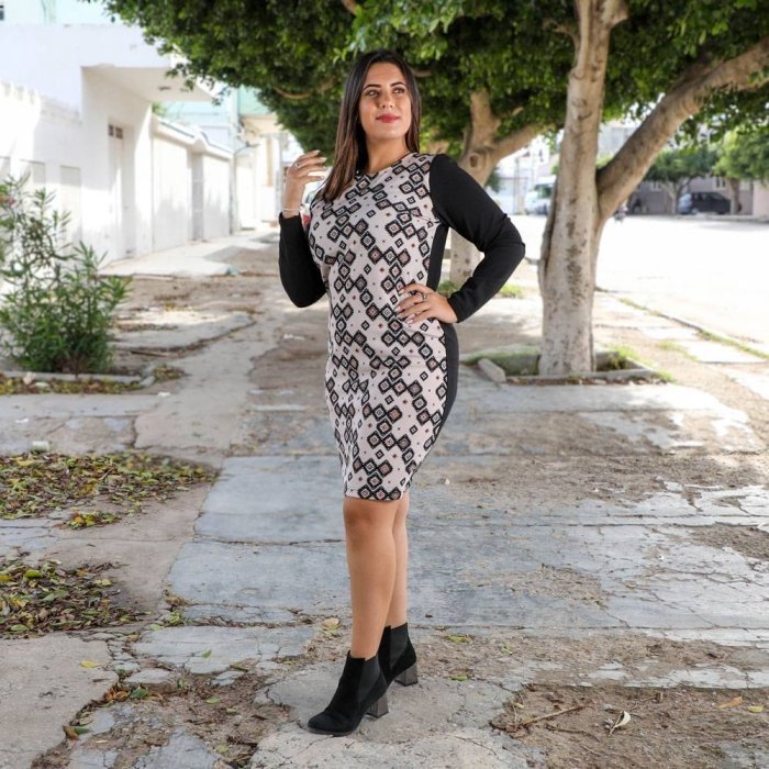 ROBE AJUSTÉE.  TAILLE 40/L. NEUVE AVEC ÉTIQUETTE 🏷 