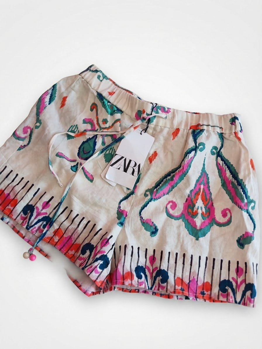 Short ZARA. Neuf avec étiquette 🏷  Taille S