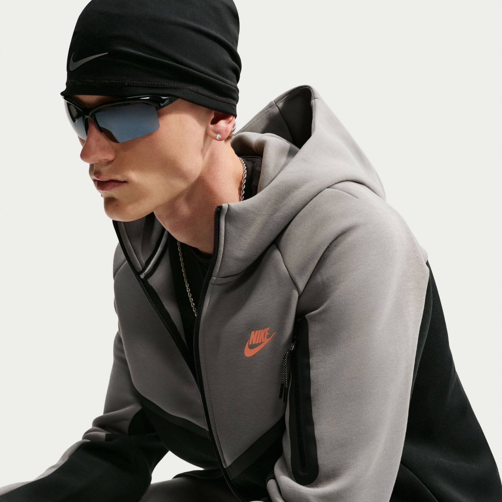 Veste Nike Tech Fleece Gris Anthracite & Noir - Logo Orange - Taille M
