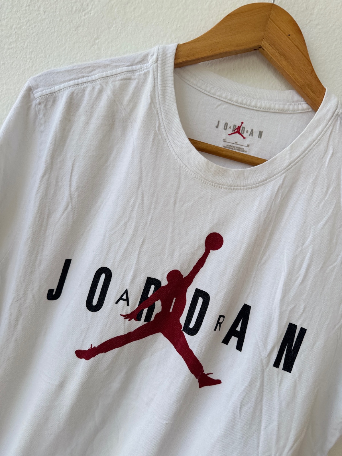T-shirt Jordan Blanc Logo Jumpman Rouge & Noir⁠