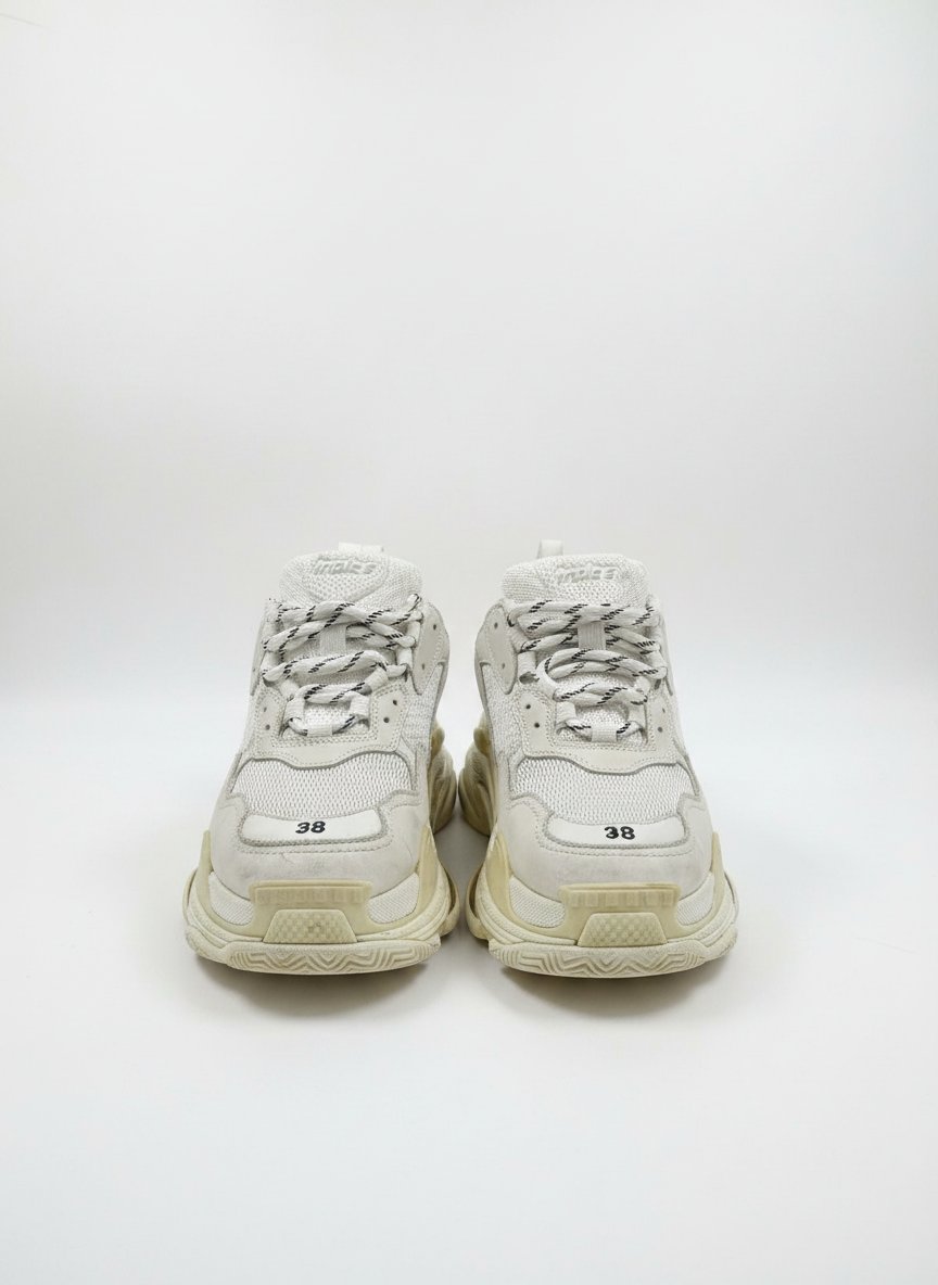 BALENCIAGA 