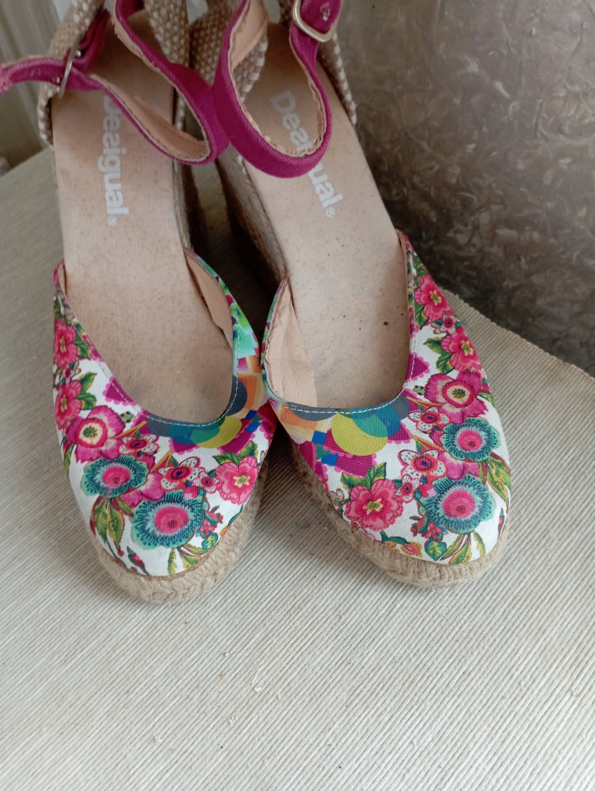 DESIGUAL 