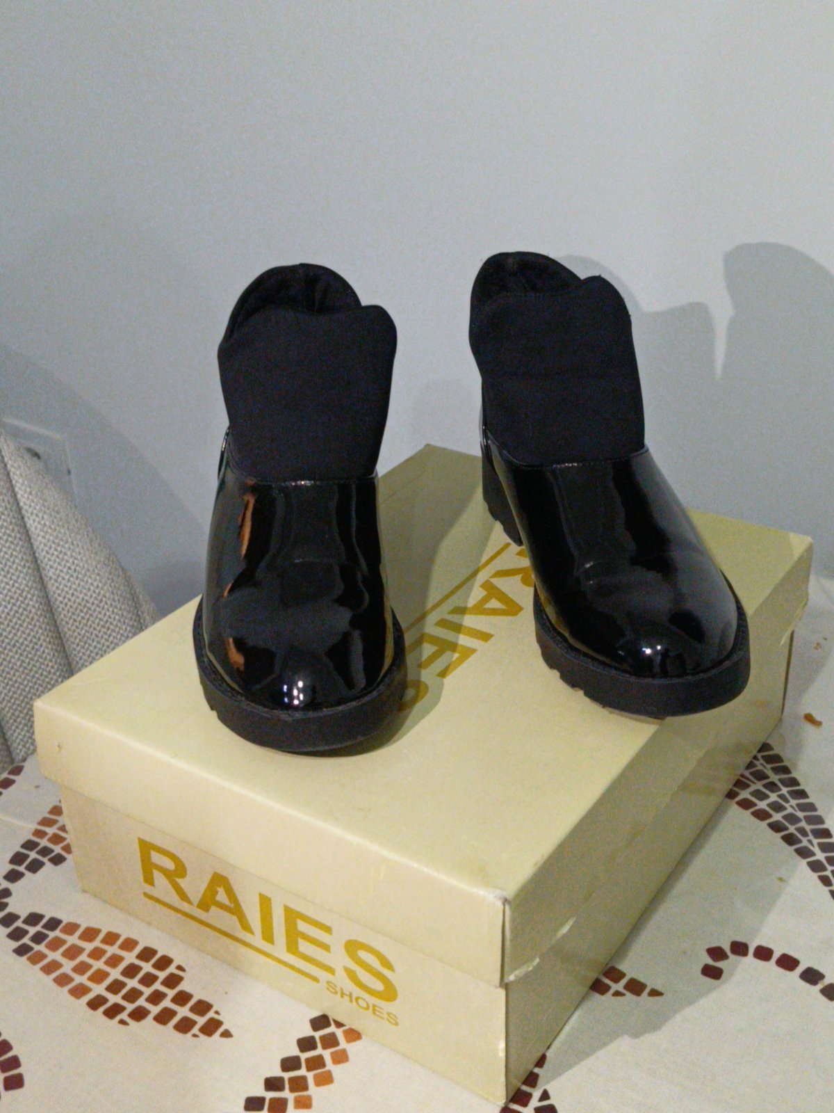 Chaussures neuf Taille 36  prix 30 dinar 