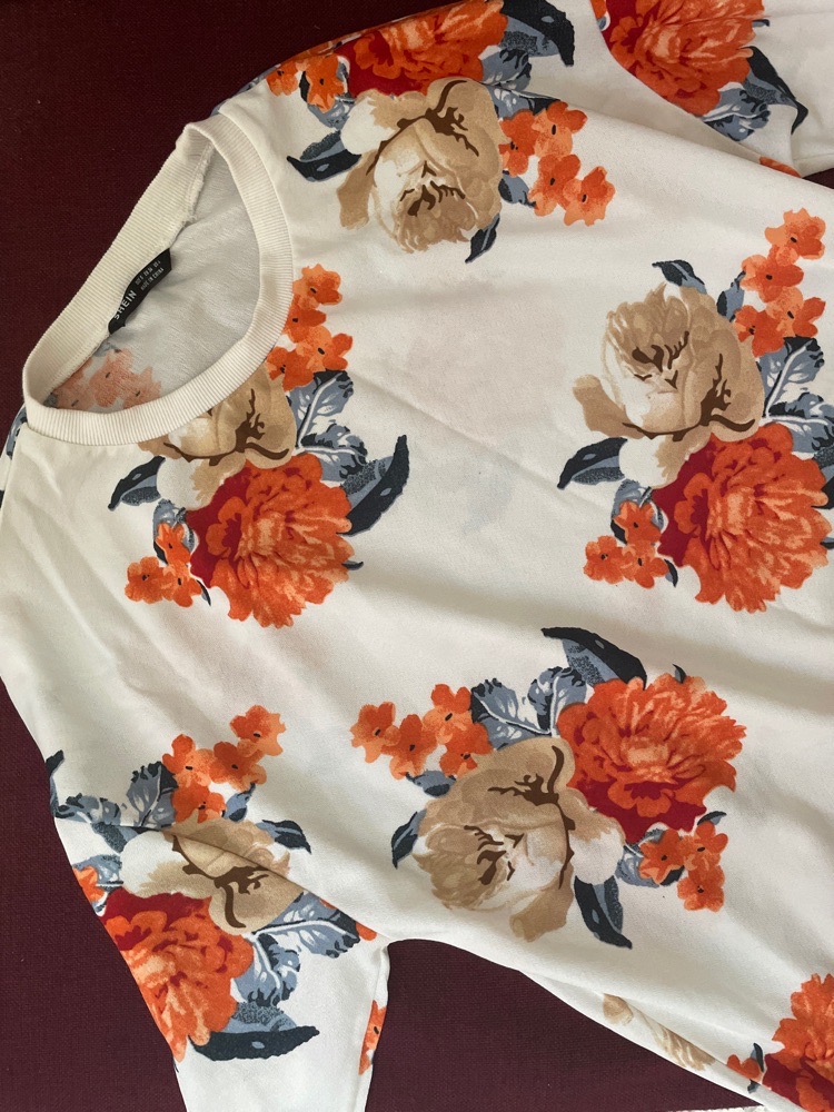 Pull imprimé floral