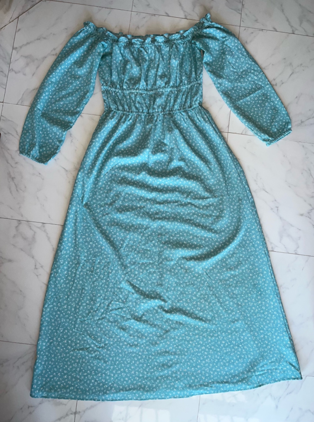 Robe off-shoulder turquoise 🩵