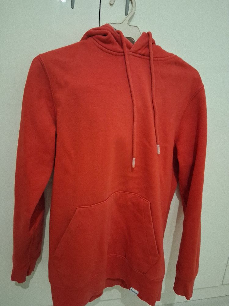 Joli pull capuche Pull& Bear xxs
