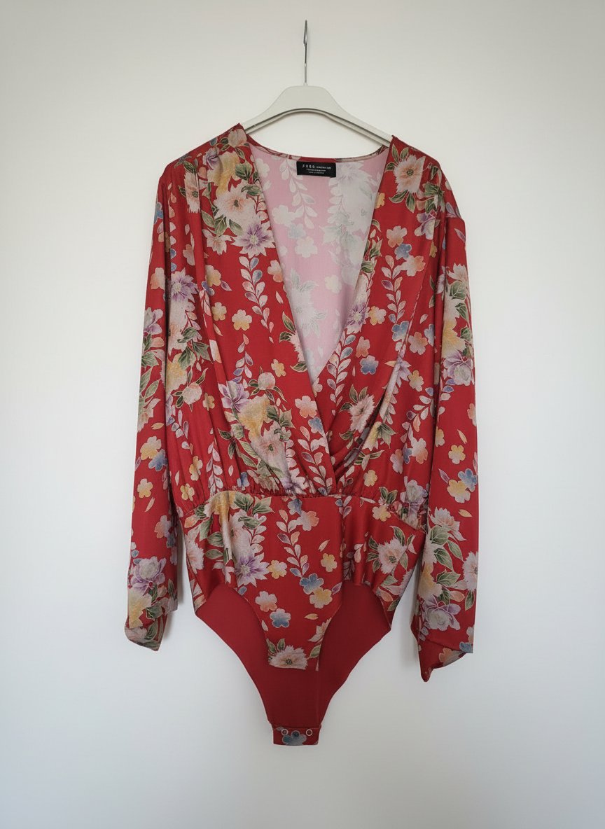 Body coloré manches longues.  Zara