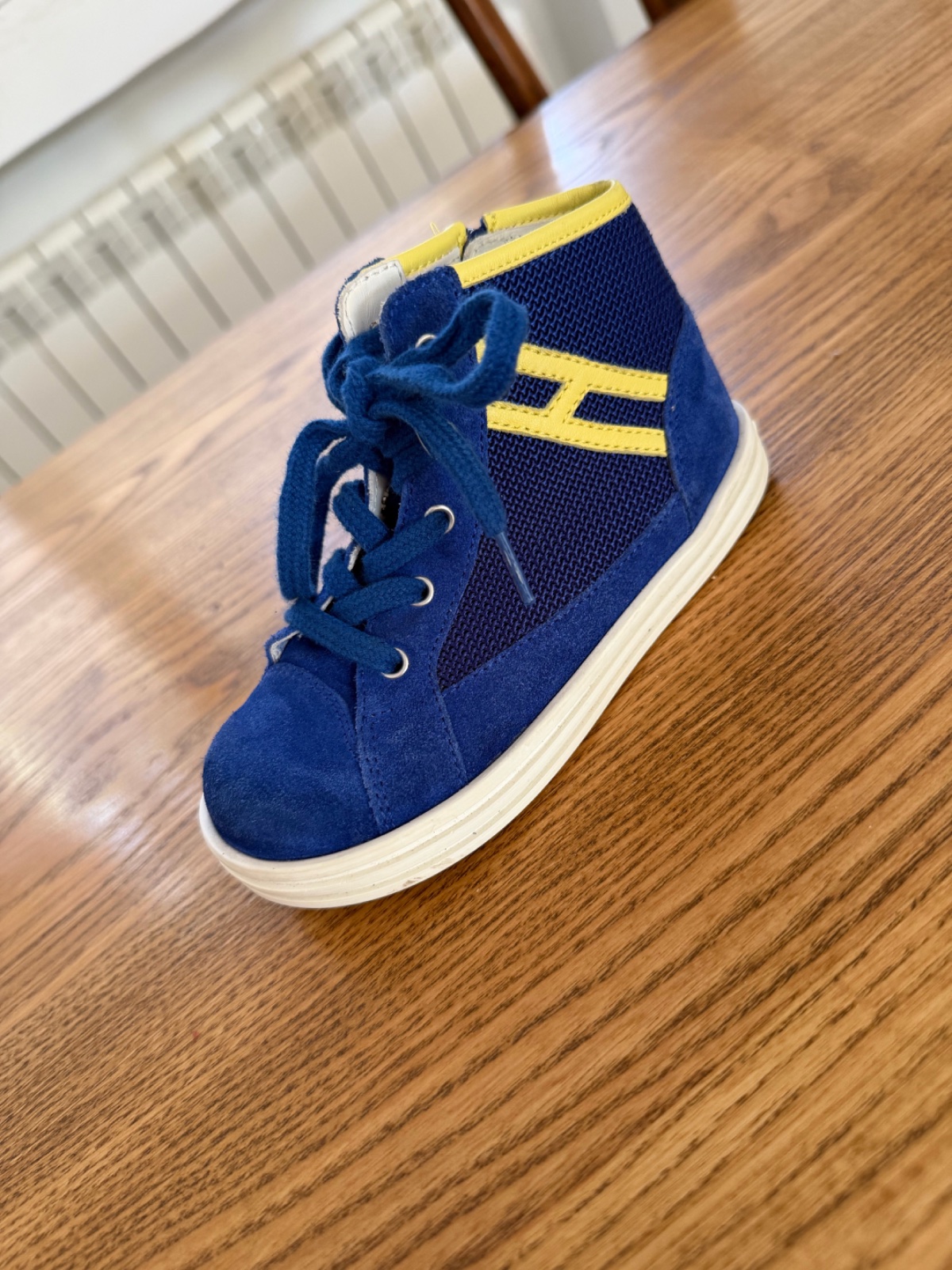 Hogan Junior