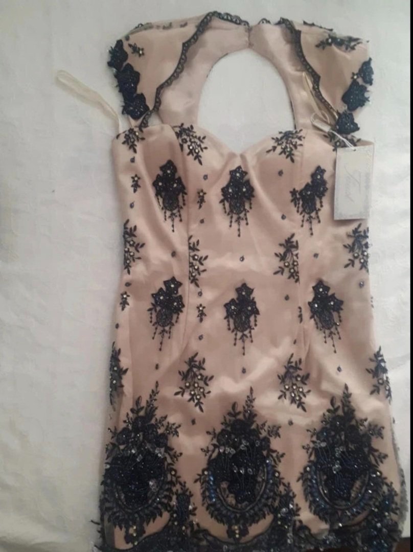 Robe de soiree brodée