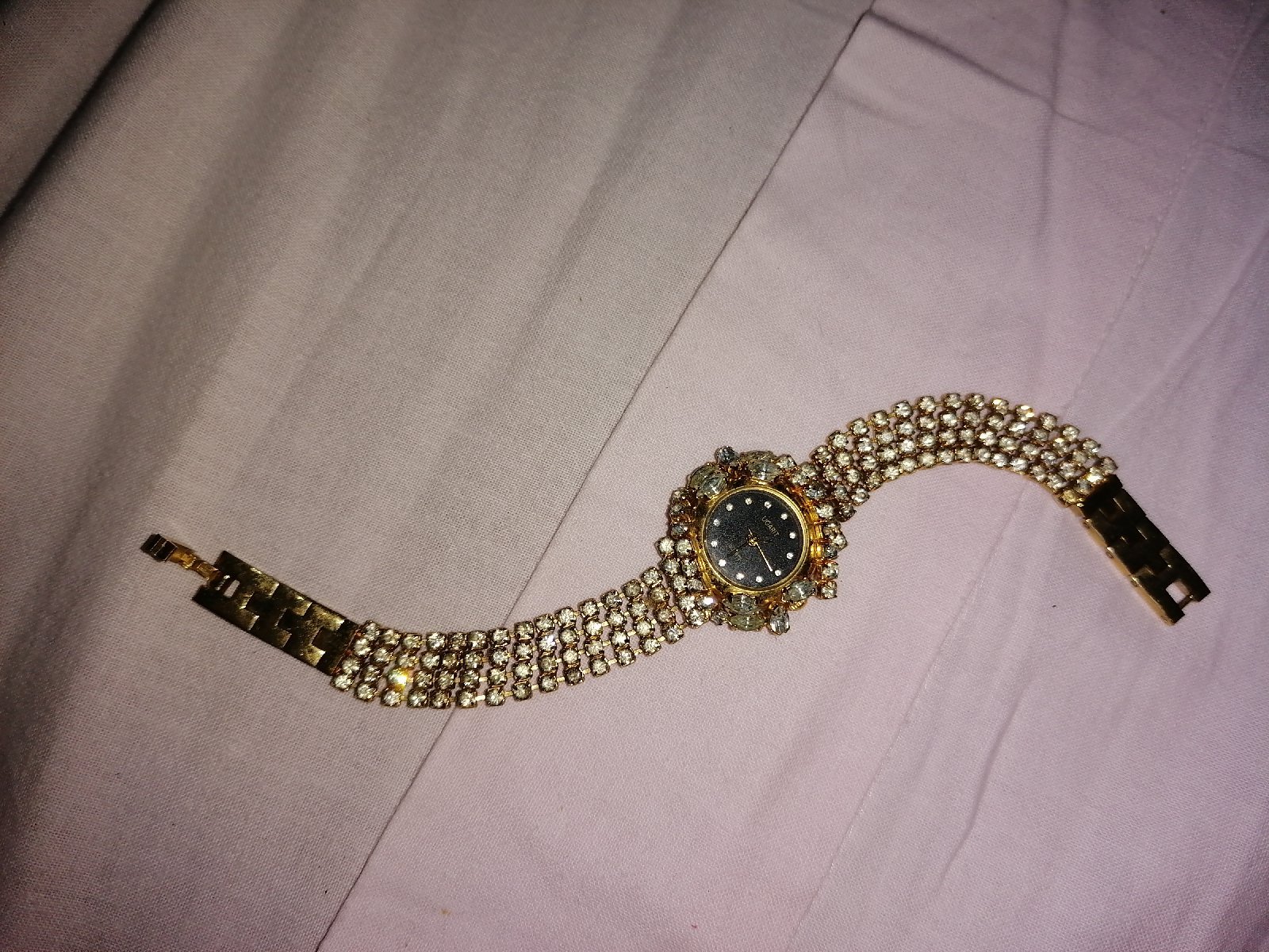 Montre dorée