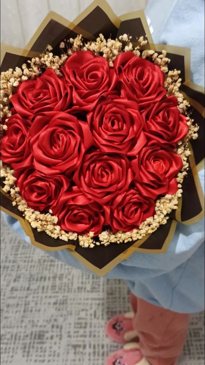 Bouquet de fleurs satiné 