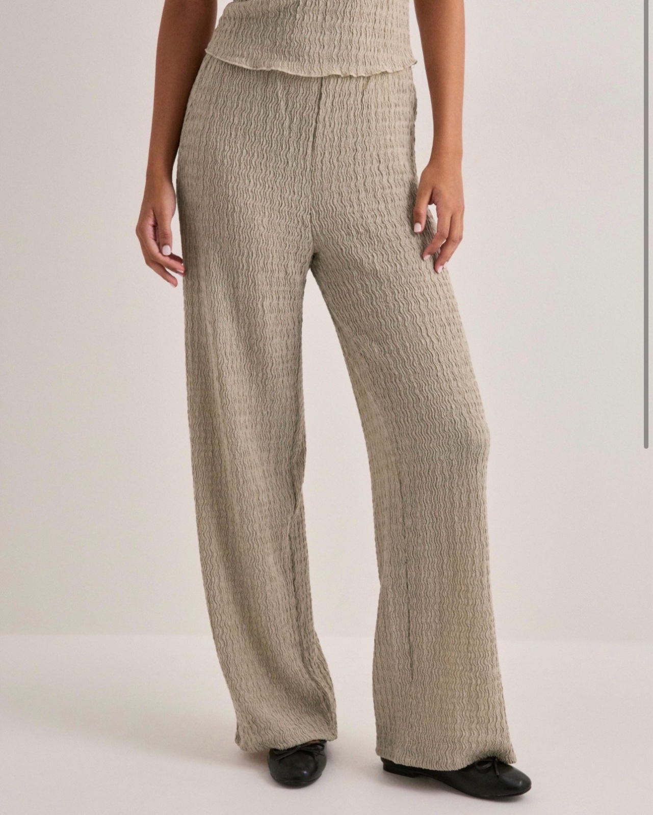 Pantalon large camel jamais portee
