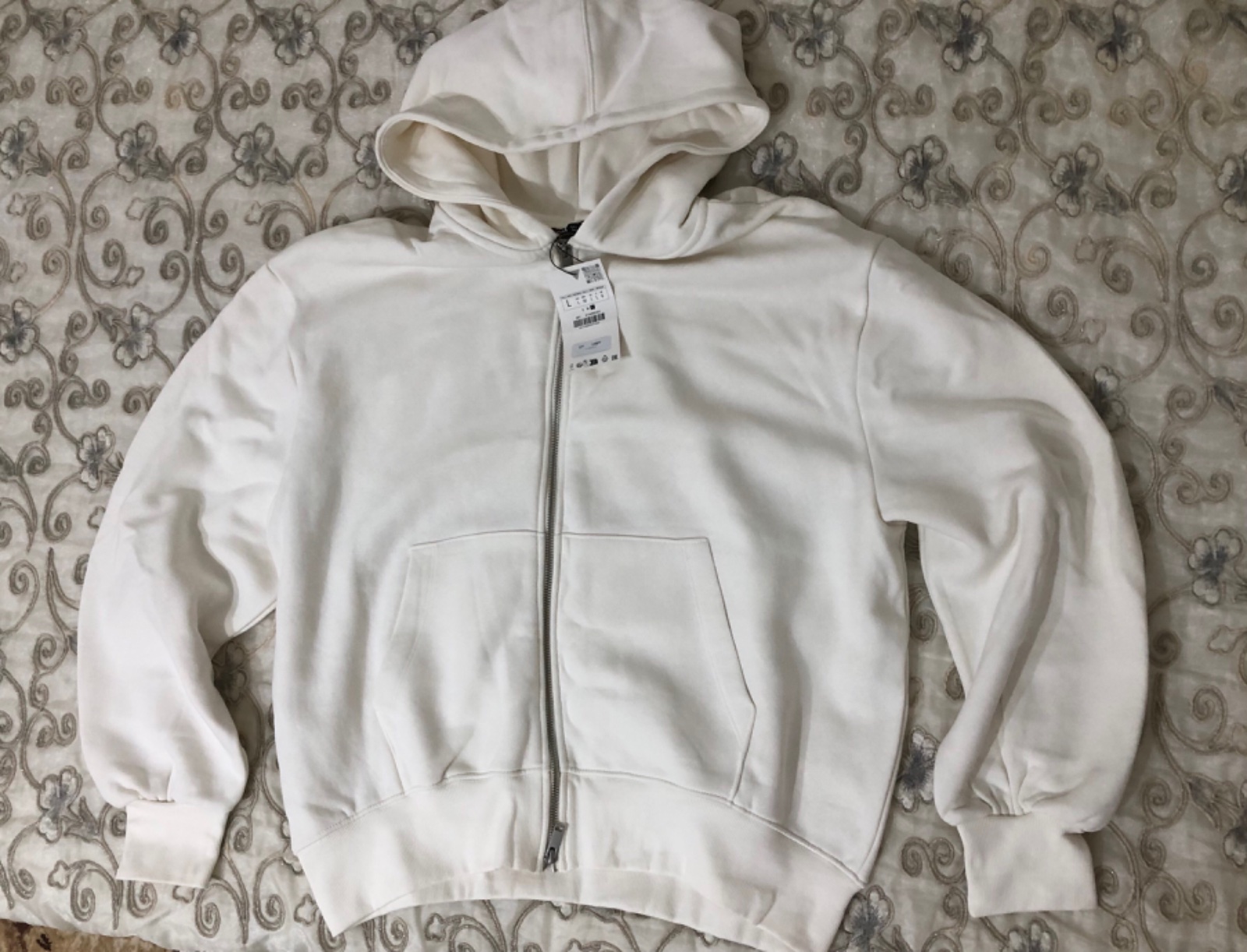 Capuche zara neuf avec étiquettes