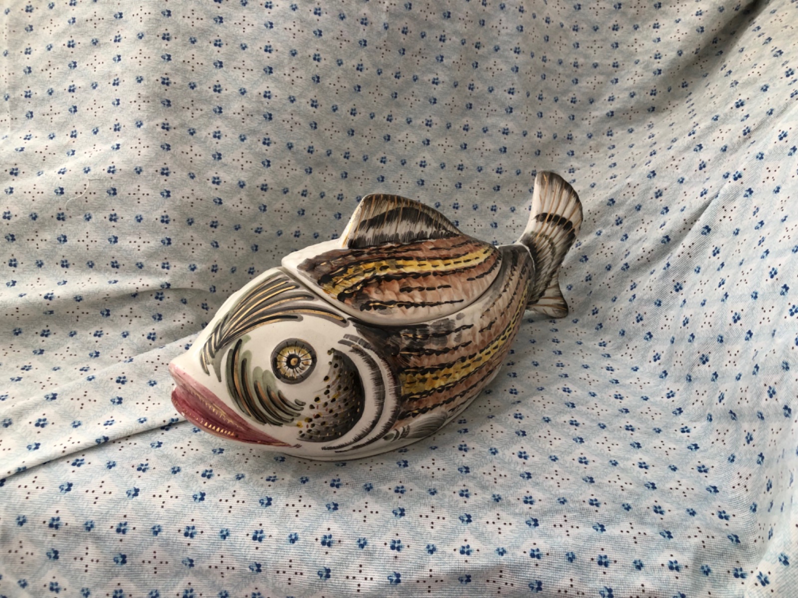 Poisson décorative en céramique