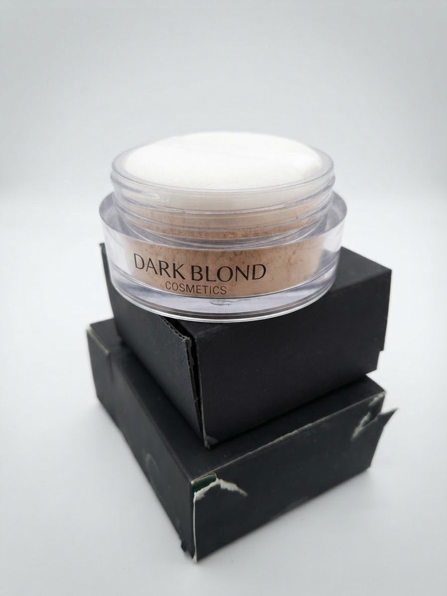 Poudre libre DARK BLOND, légèrement irisée 