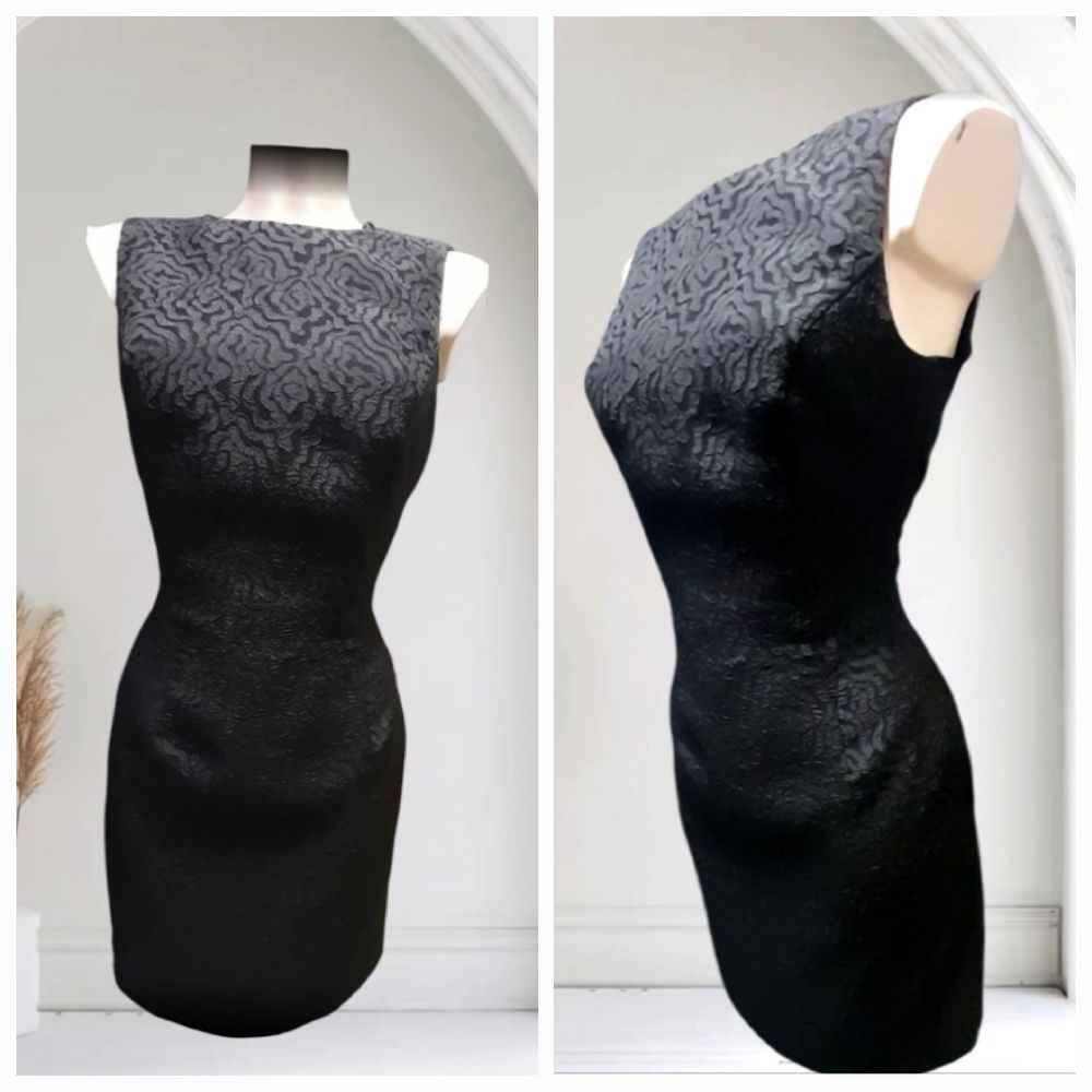 Promo,robe sobre et intemporelle 