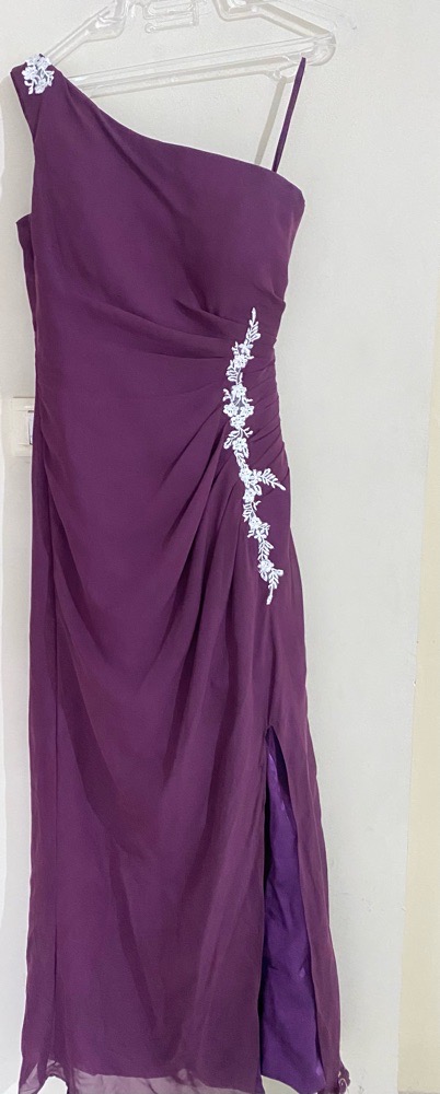 Robe de soirée élégante asymétrique – couleur prune