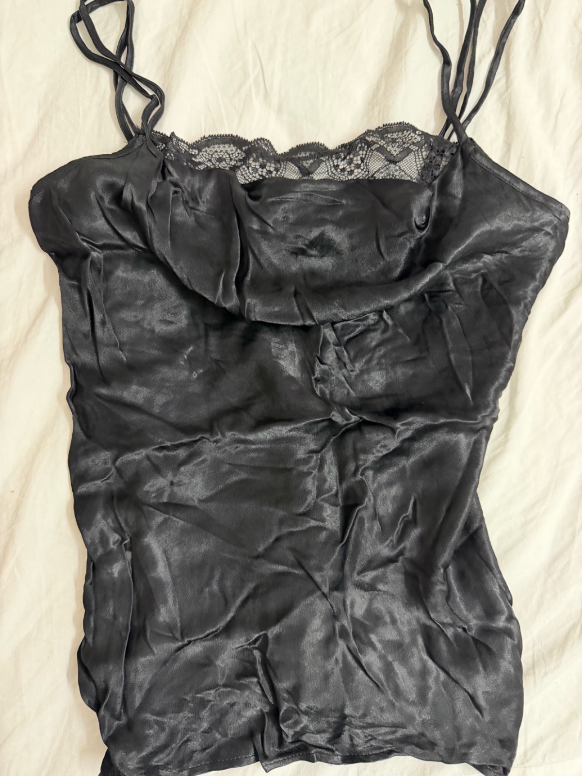 Haut en satin avec dentelle 