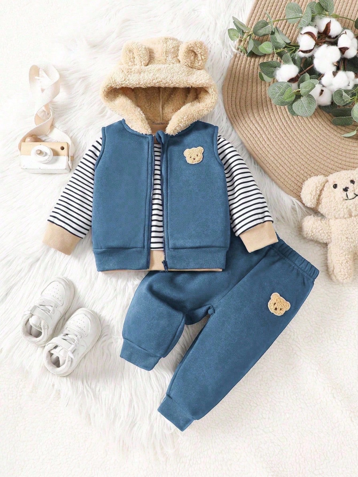 BABY SET BOY 3 pieces , pantalon, Tshirt et doudoune