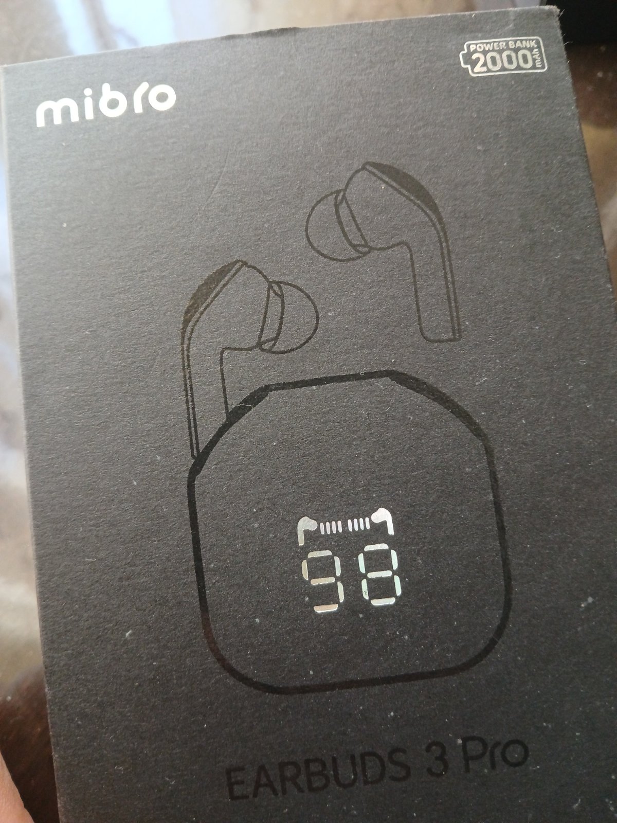 Earbuds 