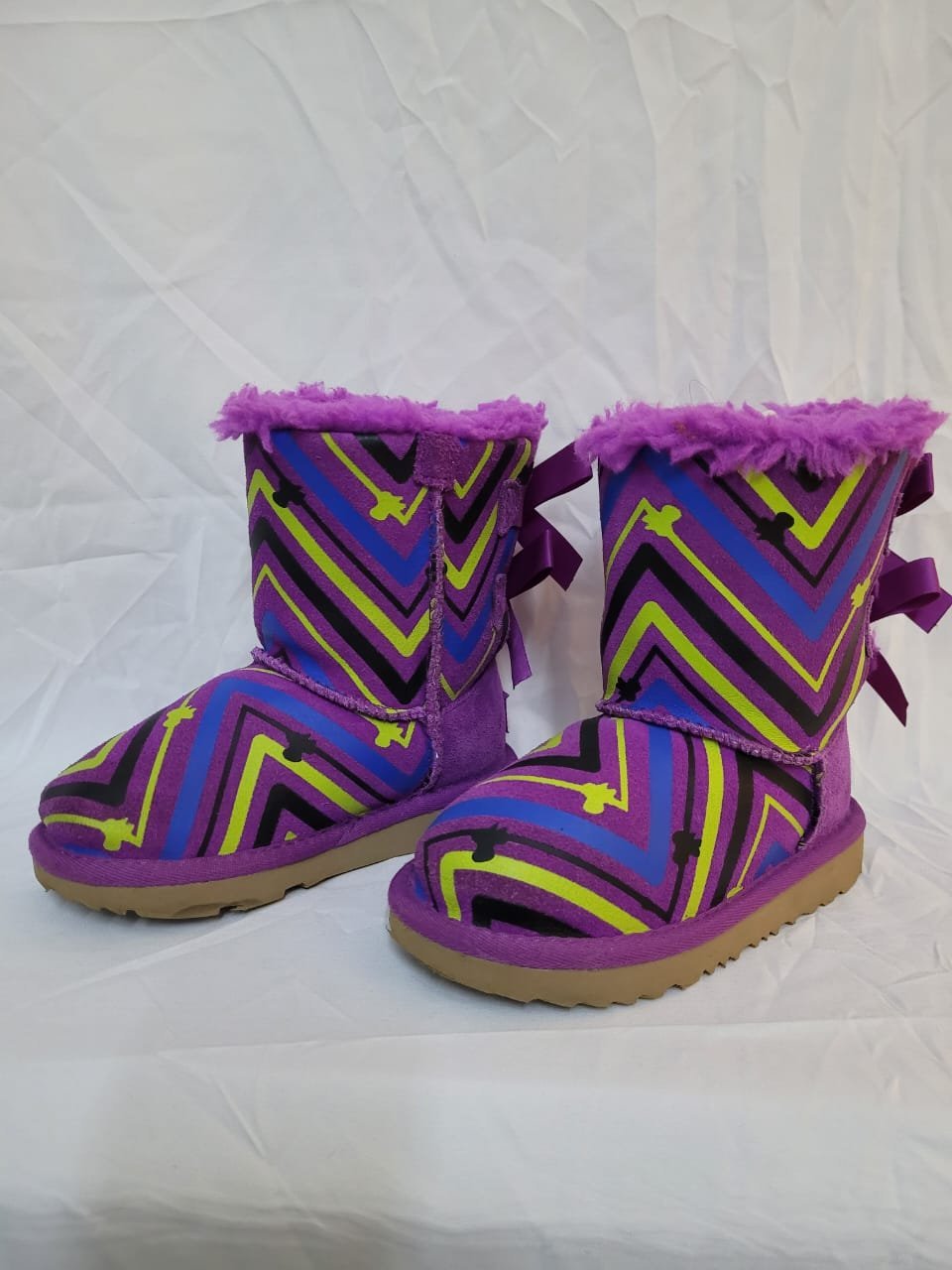 UGG 