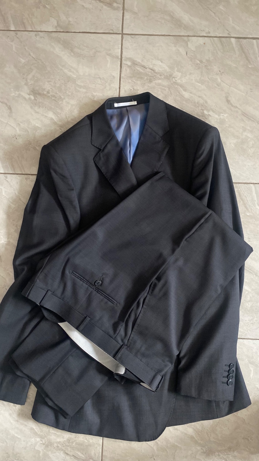 Costume noir