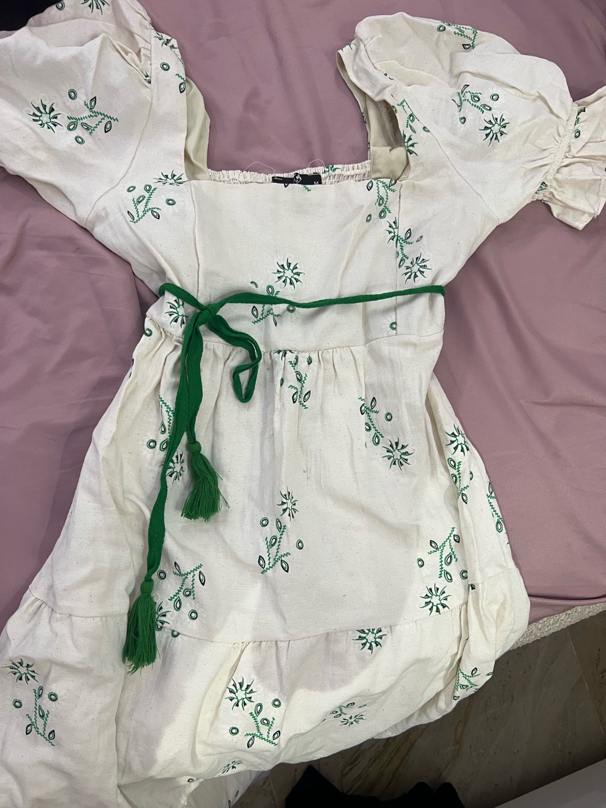 Robe fleurie taille M 