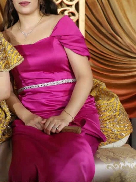 Robe soirée en satin 