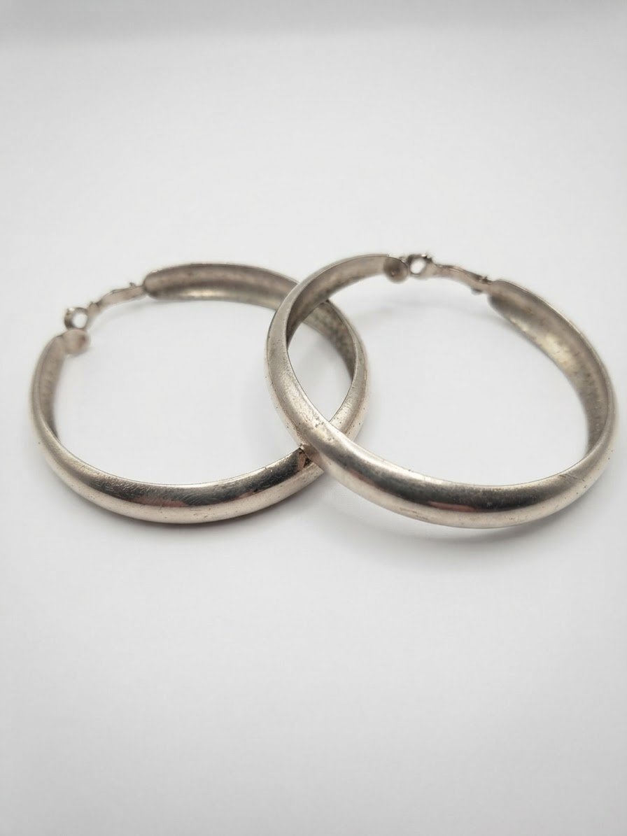 Boucles d'oreilles créoles épaisses argentées
